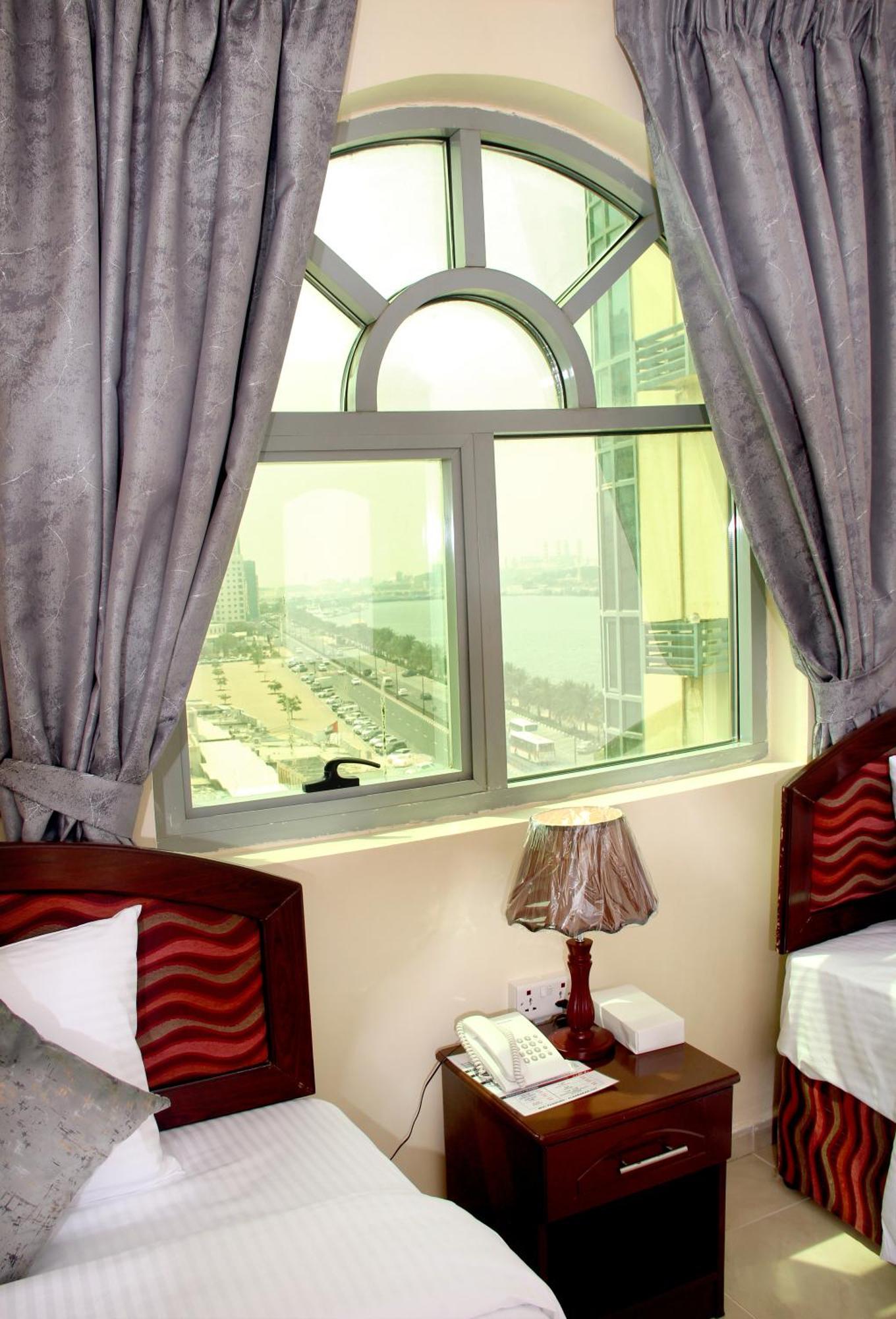 Al Barakah Hotel Шарджа Экстерьер фото