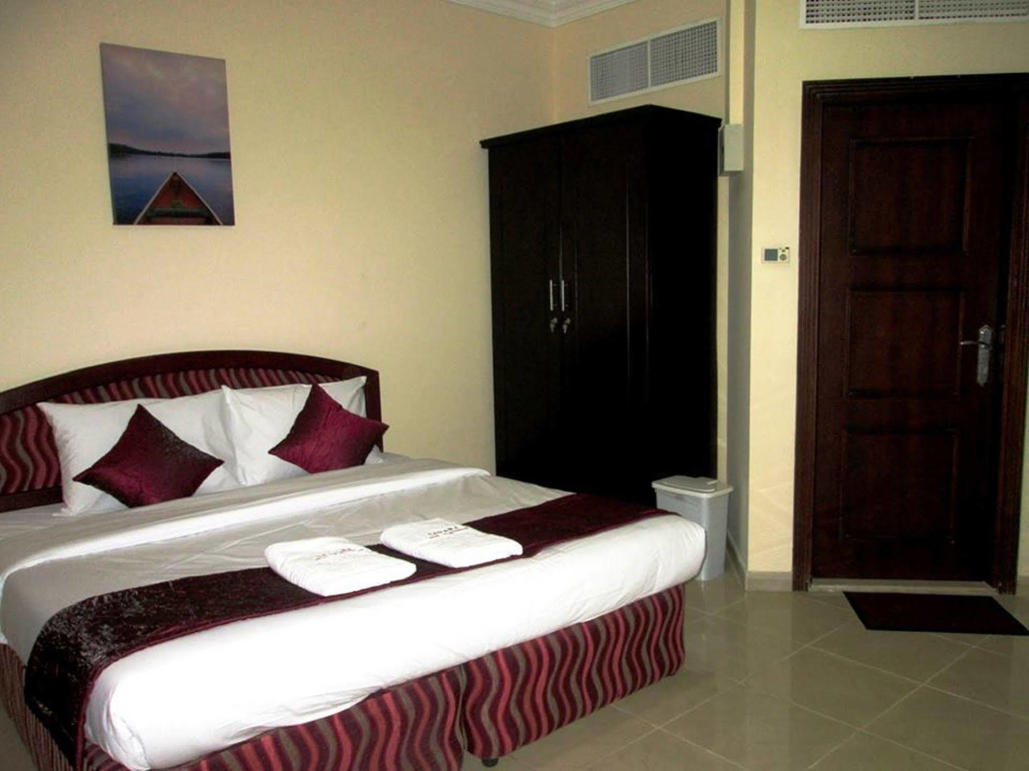 Al Barakah Hotel Шарджа Экстерьер фото